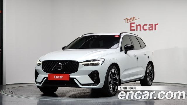 Volvo XC60 B5, фото 1 из 4