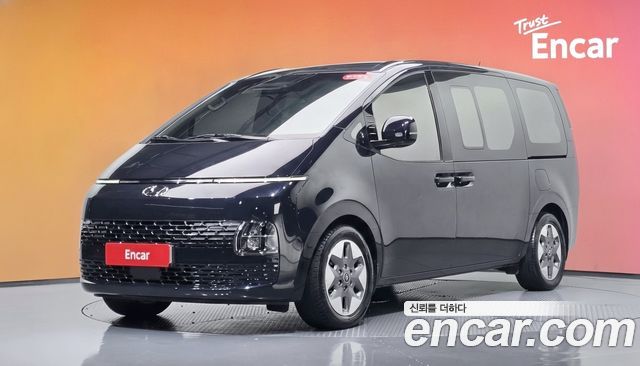 Hyundai Staria 4WD 11 мест, фото 1 из 4