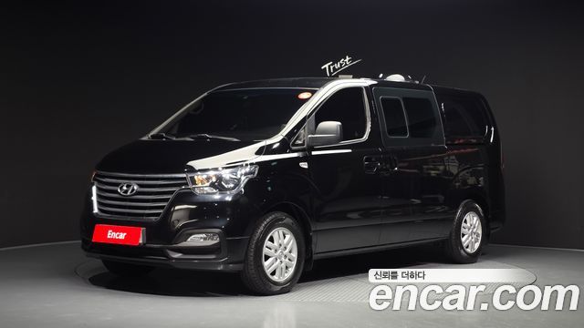 Hyundai Starex Van 5 мест, фото 1 из 4