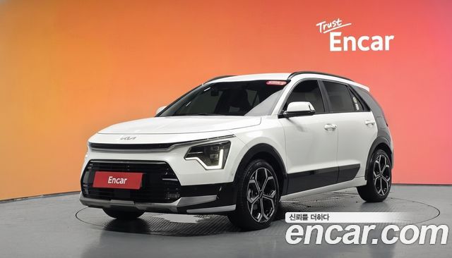 Kia Niro Signature, фото 1 из 4