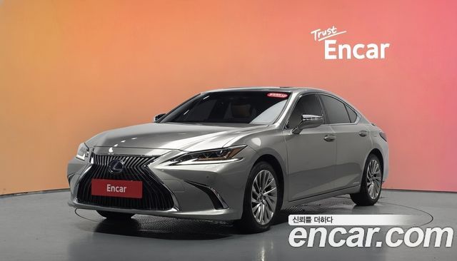 Lexus ES, фото 1 из 4