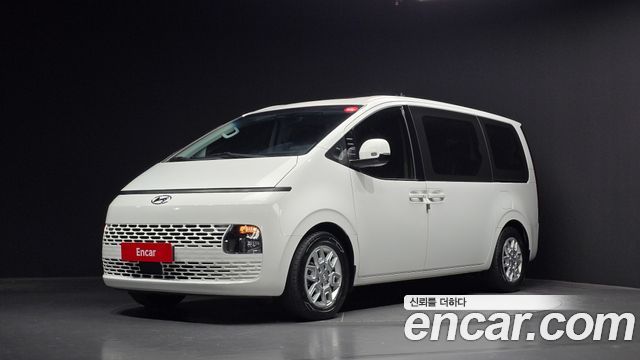 Hyundai Staria 4WD 11 мест, фото 1 из 4
