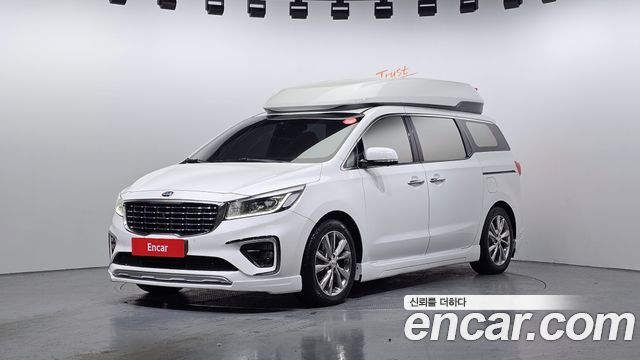 Kia Canival 7 мест Hi-Limousine, фото 1 из 4