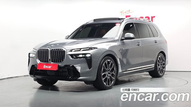 BMW X7 xDrive 40i M 6 мест, фото 1 из 4