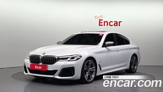 BMW 5-Series M550i xDrive, фото 1 из 4