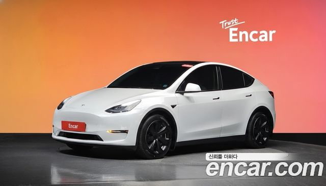 Tesla Model Y AWD, фото 1 из 4