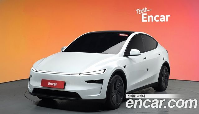 Tesla Model Y RWD, фото 1 из 4