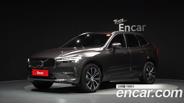 Volvo XC60 B5, фото 1 из 4