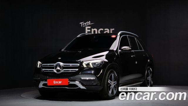 Mercedes-Benz GLE-Class GLE300d 4MATIC, фото 1 из 4