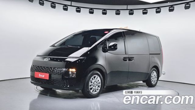 Hyundai Staria 9 мест, фото 1 из 4