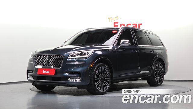 Lincoln Aviator 3.0 AWD, фото 1 из 4