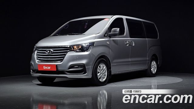 Hyundai Starex Van 3 мест, фото 1 из 4