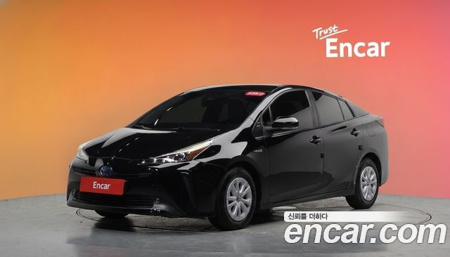 Toyota Prius 1.8, фото 1 из 4
