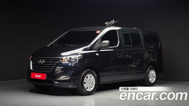 Hyundai Starex Van 5 мест, фото 1 из 4