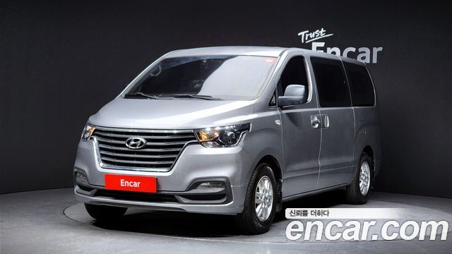 Hyundai Starex Van 5 мест, фото 1 из 4