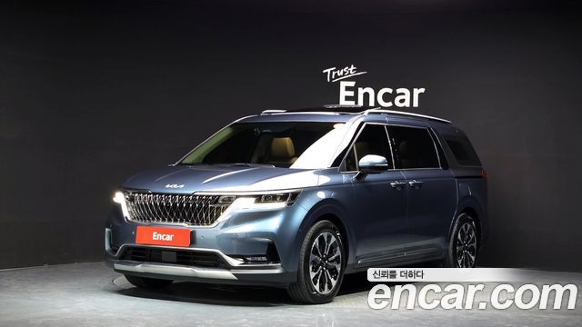 Kia Canival 7 мест, фото 1 из 4